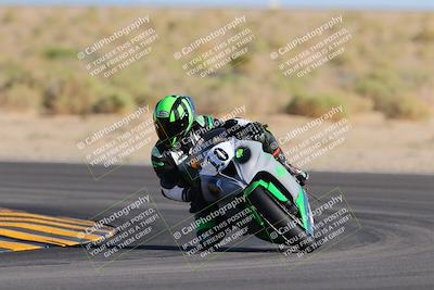 media/Oct-29-2022-CVMA (Sat) [[14c0aa3b66]]/Race 8 Supersport Middleweight/Folder 2/